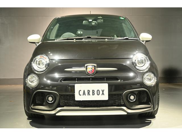 アバルト695 エッセエッセ ベースグレード 専用シート アクラポマフラー ドラレコ ETC(5枚目)