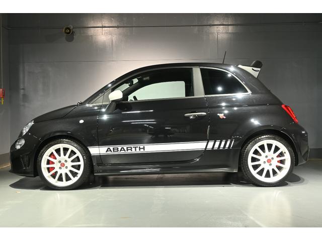 アバルト695 エッセエッセ ベースグレード 専用シート アクラポマフラー ドラレコ ETC(8枚目)