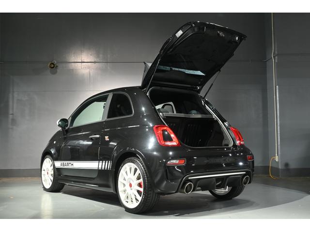 アバルト695 エッセエッセ ベースグレード 専用シート アクラポマフラー ドラレコ ETC(9枚目)