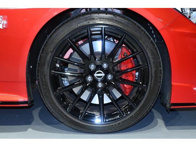 スカイライン ニスモ　３．０　ＮＩＳＭＯ　ＲＥＣＡＲＯシート　カーボン製フィニッシャー装着車　純正ナビサンルーフ　カーマインレッド　Ｇｒｅｄｄｙマフラー（29枚目）