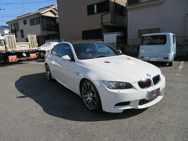 Ｍ３クーペ　後期モデル　ＭドライブＰＫＧ　純正１９インチアルミ　社外地デジチューナー　Ｂカメラ　ドラレコ　レーダー探知機(4枚目)