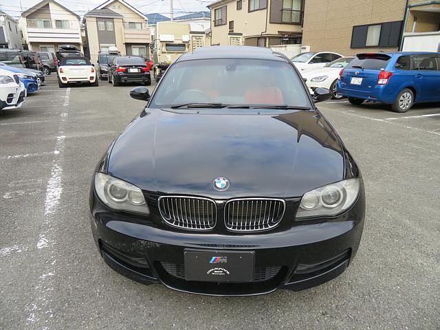 １シリーズ １３５ｉ　１３５ｉ（４名）Ｍパフォーマンスマフラー　ショートシフト　アクティブステアリング　アダプティブコーナリングライト　サンルーフ（2枚目）