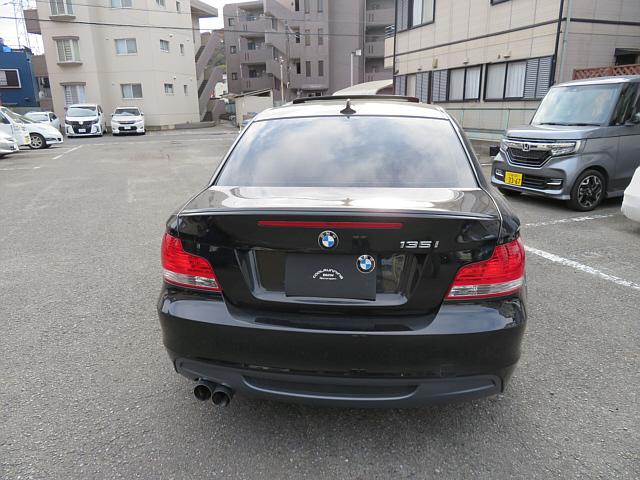 １シリーズ １３５ｉ　１３５ｉ（４名）Ｍパフォーマンスマフラー　ショートシフト　アクティブステアリング　アダプティブコーナリングライト　サンルーフ（9枚目）