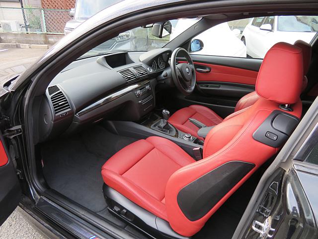 １シリーズ １３５ｉ　１３５ｉ（４名）Ｍパフォーマンスマフラー　ショートシフト　アクティブステアリング　アダプティブコーナリングライト　サンルーフ（14枚目）