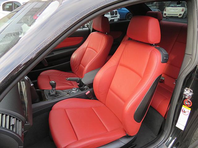 １シリーズ １３５ｉ　１３５ｉ（４名）Ｍパフォーマンスマフラー　ショートシフト　アクティブステアリング　アダプティブコーナリングライト　サンルーフ（15枚目）