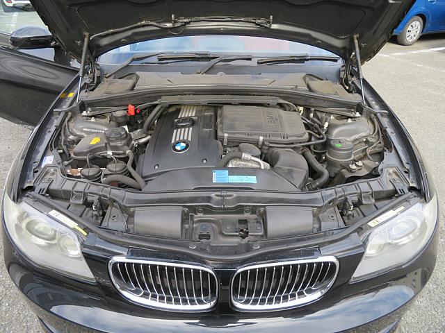 １シリーズ １３５ｉ　１３５ｉ（４名）Ｍパフォーマンスマフラー　ショートシフト　アクティブステアリング　アダプティブコーナリングライト　サンルーフ（20枚目）