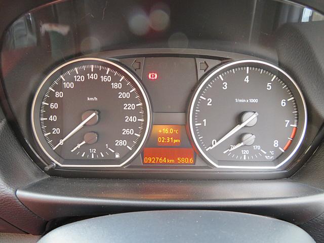 １シリーズ １３５ｉ　１３５ｉ（４名）Ｍパフォーマンスマフラー　ショートシフト　アクティブステアリング　アダプティブコーナリングライト　サンルーフ（27枚目）