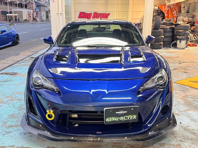８６ ＧＴ　ＶＡＲＩＳフロントバンパー＋サイドステップ　Ｃ－ＷＥＳＴフロントフェンダー　プロコンポジット　ＧＴ　ＷＩＮＧ　ＧｏｏｄＧｕｎボンネット　ＢＬＩＴＺ車高調　ＲＡＹＳ１８インチアルミ　ＧＲｅｄｄｙマフラー（21枚目）