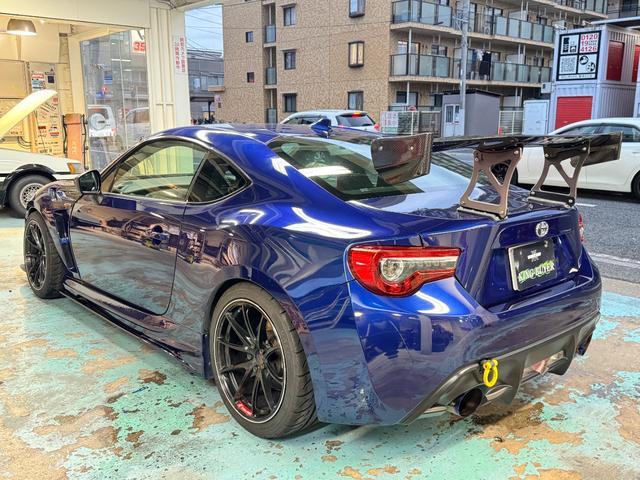 ８６ ＧＴ　ＶＡＲＩＳフロントバンパー＋サイドステップ　Ｃ－ＷＥＳＴフロントフェンダー　プロコンポジット　ＧＴ　ＷＩＮＧ　ＧｏｏｄＧｕｎボンネット　ＢＬＩＴＺ車高調　ＲＡＹＳ１８インチアルミ　ＧＲｅｄｄｙマフラー（29枚目）