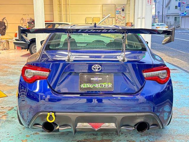８６ ＧＴ　ＶＡＲＩＳフロントバンパー＋サイドステップ　Ｃ－ＷＥＳＴフロントフェンダー　プロコンポジット　ＧＴ　ＷＩＮＧ　ＧｏｏｄＧｕｎボンネット　ＢＬＩＴＺ車高調　ＲＡＹＳ１８インチアルミ　ＧＲｅｄｄｙマフラー（33枚目）