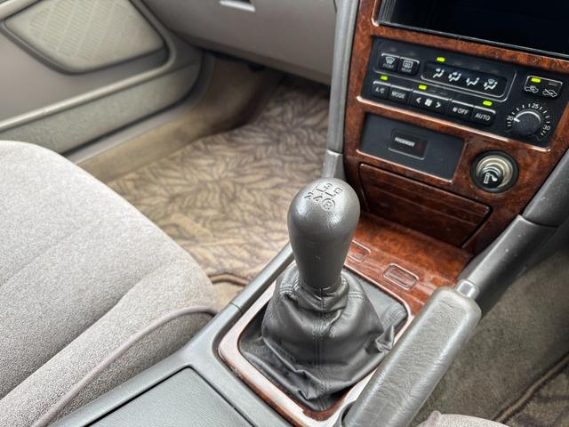 マークII グランデ　タイミングベルト交換済　純正オプションエアロ　社外マフラー　１７インチアルミ　ＫＥＮＷＯＯＤ１ＤＩＮオーディオ　ＥＴＣ　キーレス（16枚目）