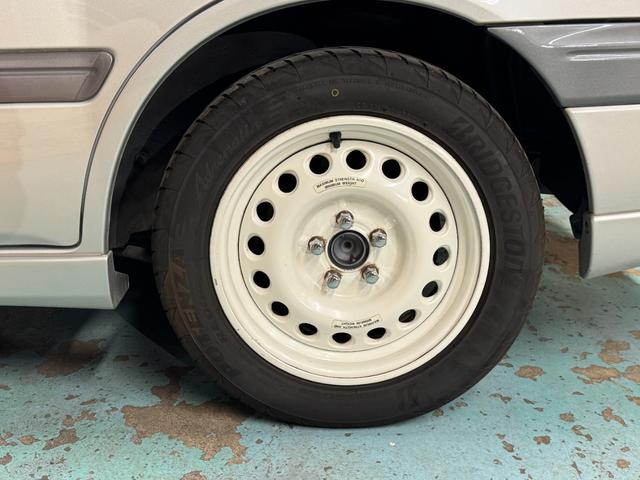 カリーナ GT タイベル交換済 純正5速MT 20バルブ4AGエンジン搭載車 ブリジストンスーパーRAP15インチアルミ MOMOステアリング KENWOOD1DINオーディオ ETC(31枚目)