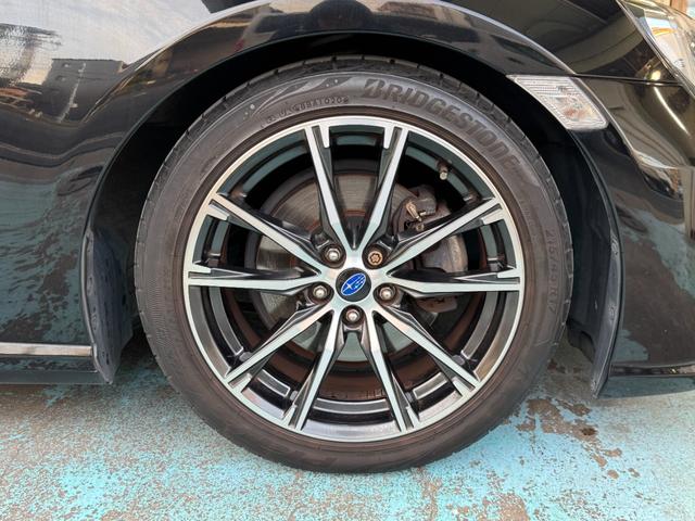 BRZ S 後期型 HKSハイパーマックスIVSP車高調 カロッツェリア地デジフルセグメモリ ETC ドライブレコーダー(17枚目)