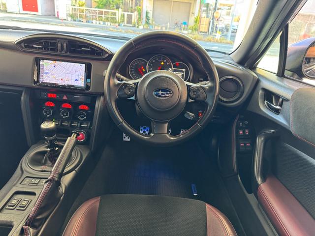 ＢＲＺ ＳＴＩ　スポーツ　ＢＬＩＴＺ車高調　ＢＬＩＴＺタワーバー　アペックスマフラー　三菱ＤＩＡＴＯＮＥナビ（地デジフルセグ）　バックカメラ　ＥＴＣ　ドラレコ（4枚目）