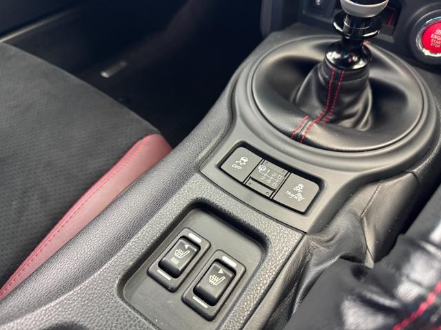 ＢＲＺ ＳＴＩ　スポーツ　ＢＬＩＴＺ車高調　ＢＬＩＴＺタワーバー　アペックスマフラー　三菱ＤＩＡＴＯＮＥナビ（地デジフルセグ）　バックカメラ　ＥＴＣ　ドラレコ（17枚目）