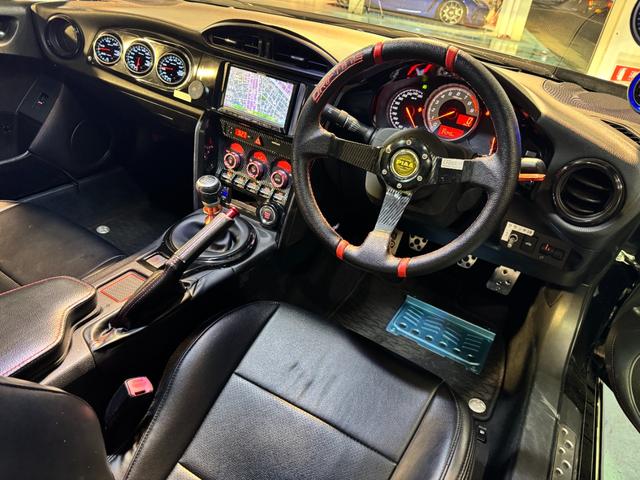 86 GT トラストターボKIT 前置きI/C オイルクーラー ROWENエアロ ADVANTC-4(18インチ) クスコ車高調 Defi追加メーター カロッツェリア地デジフルセグHDDナビ Bカメラ ETC(10枚目)