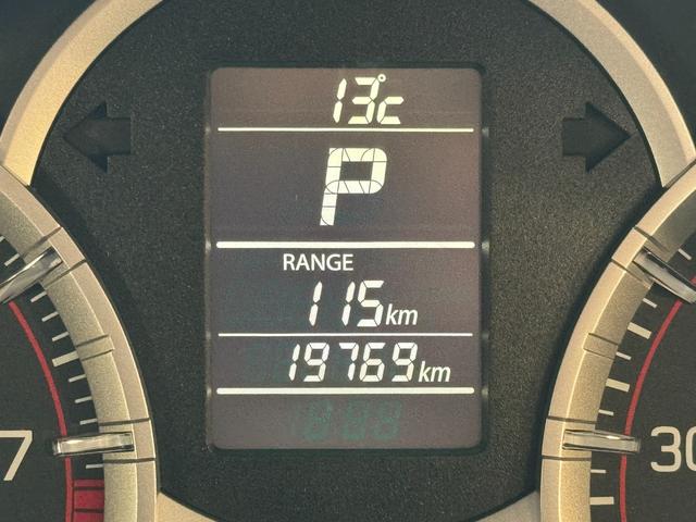 スイフトスポーツ ベースグレード　ＭｏｎｓｔｅｒＳｐｏｒｔサスペンション＆マフラー＆カーボンＧＴウイング　エンケイＰＦ０７アルミ（１７インチ）　Ｐａｎａｓｏｎｉｃ地デジフルセグメモリナビ　ＥＴＣ　ドライブレコーダー（9枚目）