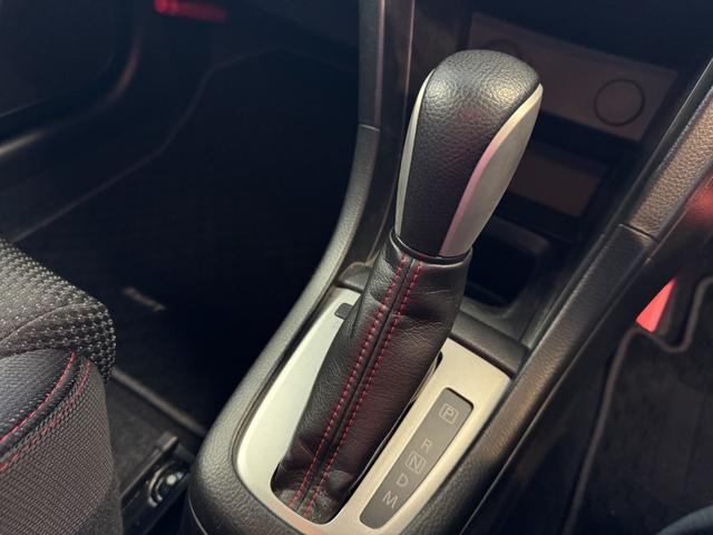 スイフトスポーツ ベースグレード　ＭｏｎｓｔｅｒＳｐｏｒｔサスペンション＆マフラー＆カーボンＧＴウイング　エンケイＰＦ０７アルミ（１７インチ）　Ｐａｎａｓｏｎｉｃ地デジフルセグメモリナビ　ＥＴＣ　ドライブレコーダー（12枚目）