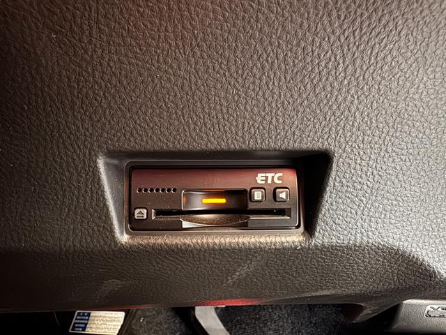 スイフトスポーツ ベースグレード　ＭｏｎｓｔｅｒＳｐｏｒｔサスペンション＆マフラー＆カーボンＧＴウイング　エンケイＰＦ０７アルミ（１７インチ）　Ｐａｎａｓｏｎｉｃ地デジフルセグメモリナビ　ＥＴＣ　ドライブレコーダー（42枚目）