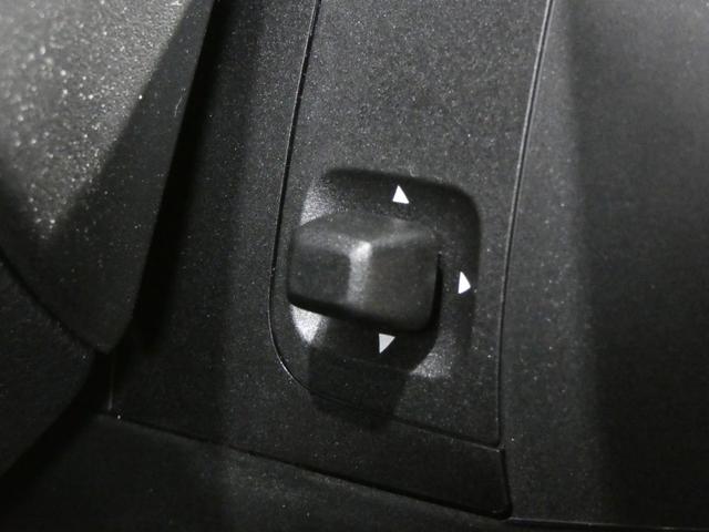 Ｃクラス Ｃ２２０ｄアバンギャルド　ＡＭＧラインパッケージ　レーダーセーフティ　ハーフレザーシート＆シートヒーター　ＡＭＧエアロ＆１８インチアルミ　純正ナビＴＶ３６０カメラ　キーレスゴー　ヘッドアップディスプレイ　ドラレコ　フットオープン電動トランク　ＬＥＤ（24枚目）