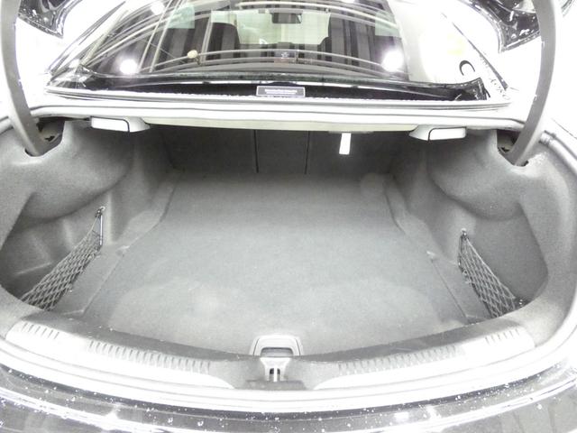 Eクラス E200 クーペ スポーツ エクスクルーシブPKG レーダーセーフティ パノラマサンルーフ レッド&ブラックレザーシート シートヒーター ナビTV360カメラ ヘッドアップディスプレイ ブルメスターサウンド マルチビームLED ROLF20インチアルミ(9枚目)