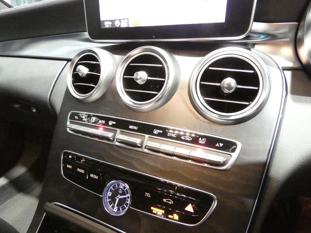 Ｃクラスステーションワゴン Ｃ２００　ステーションワゴン　スポーツ　レーダーセーフティ　ブラックレザーシート＆ヒーター　純正ナビＴＶ　バックカメラ　キーレスゴー　ブラインドスポットアシスト　電動テールゲート（10枚目）