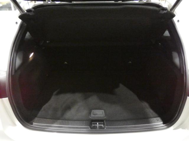 Bクラス B200d AMGラインパッケージ レーダーセーフティ ハーフレザーシート&シートヒーター AMGエアロ&AMGアルミホイール 純正ナビTV バックカメラ キーレスゴー 電動テールゲート(8枚目)