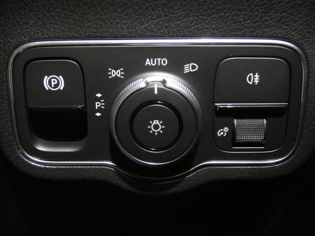 Bクラス B200d AMGラインパッケージ レーダーセーフティ ハーフレザーシート&シートヒーター AMGエアロ&AMGアルミホイール 純正ナビTV バックカメラ キーレスゴー 電動テールゲート(27枚目)