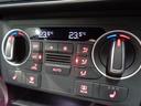 運転席と助手席で異なる温度設定が可能なフルオートエアコン！