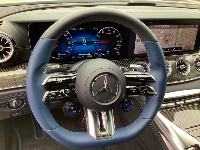 メルセデスＡＭＧ ＧＴ ４ドアクーペ