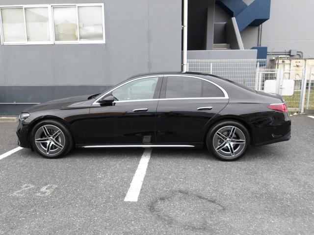 Eクラス E220d アバンギャルド AMGラインパッケージ 認定保証2年・禁煙車・ワンオーナー・レザーエクスクルーシブパッケージ・デジタルインテリアパッケージ・アドバンスドパッケージ・オブシディアンブラック・(2401)(13枚目)
