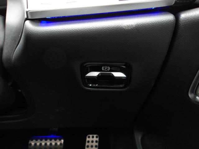 Eクラス E220d アバンギャルド AMGラインパッケージ 認定保証2年・禁煙車・ワンオーナー・レザーエクスクルーシブパッケージ・デジタルインテリアパッケージ・アドバンスドパッケージ・オブシディアンブラック・(2401)(68枚目)