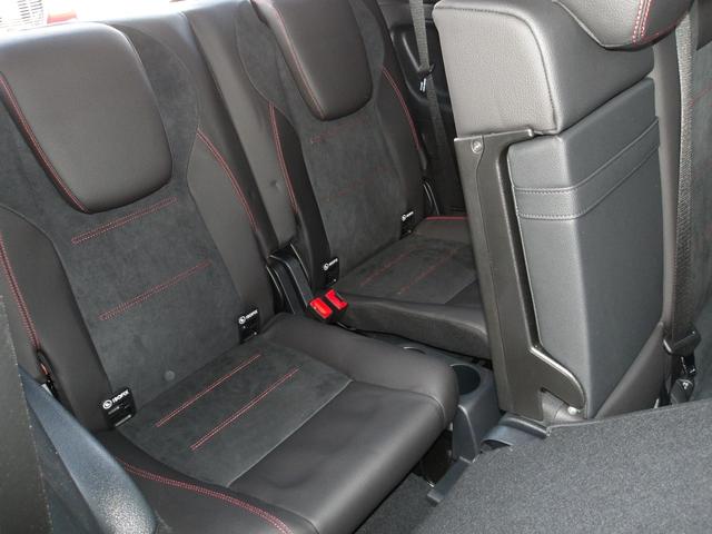 GLB GLB200d 4マチック AMGラインパッケージ 認定保証2年・禁煙車・ワンオーナー・パノラミックルーフ・ポーラホワイト・フットトランクオープナー・アンビエントライト・360度カメラ・(2502)((47枚目)