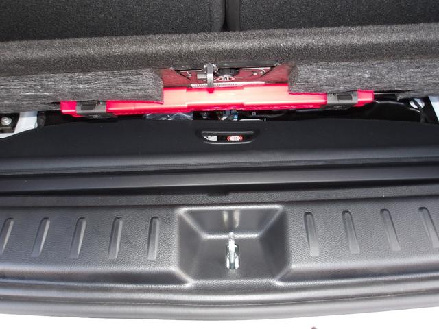 GLB GLB200d 4マチック AMGラインパッケージ 認定保証2年・禁煙車・ワンオーナー・パノラミックルーフ・ポーラホワイト・フットトランクオープナー・アンビエントライト・360度カメラ・(2502)((48枚目)