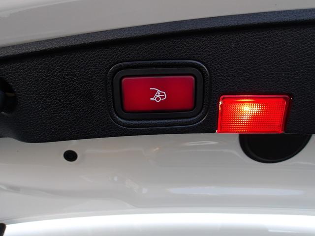 Ｃクラス Ｃ１８０カブリオレスポーツレザエクスクルシブパッケジ　認定保証２年・禁煙車・レーダーセーフティパッケージ・アンビエントライト・レザーエクスクルーシブパッケージ・エアボディコントロールサスペンション・ダイヤモンドホワイト・（２００１）（62枚目）