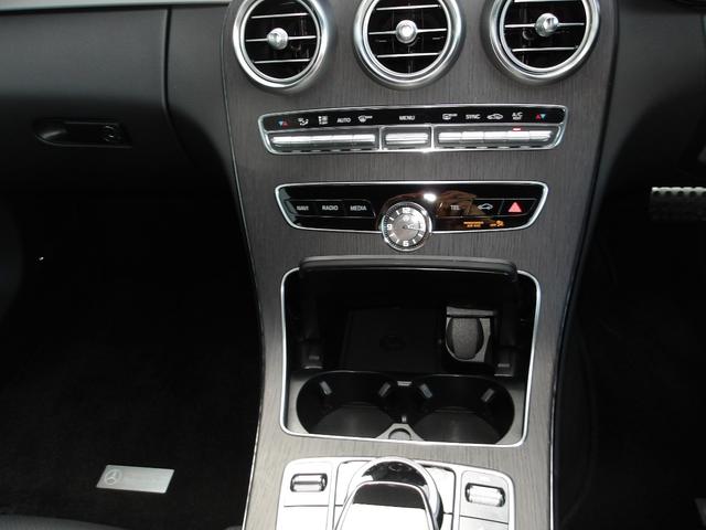 Ｃクラス Ｃ１８０カブリオレスポーツレザエクスクルシブパッケジ　認定保証２年・禁煙車・レーダーセーフティパッケージ・アンビエントライト・レザーエクスクルーシブパッケージ・エアボディコントロールサスペンション・ダイヤモンドホワイト・（２００１）（65枚目）