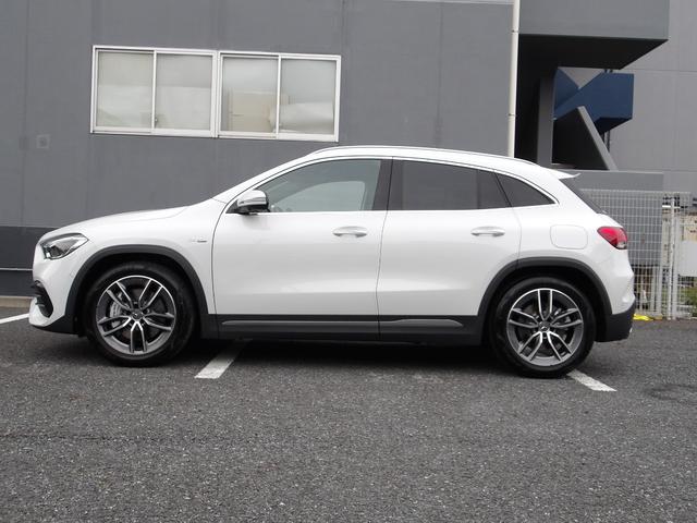 GLAクラス GLA35 4マチック 認定保証2年・禁煙車・パノラミックルーフ・アドバンスドパッケージ・AMGパフォーマンスパッケージ・デジタルホワイト・(2302)(12枚目)