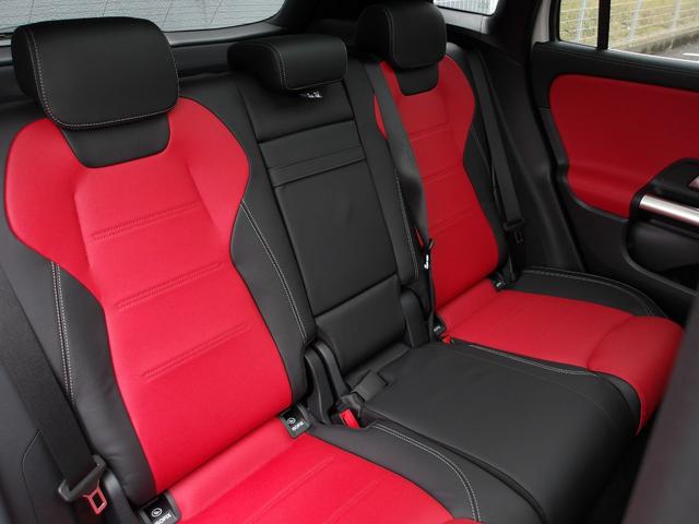 GLAクラス GLA35 4マチック 認定保証2年・禁煙車・パノラミックルーフ・アドバンスドパッケージ・AMGパフォーマンスパッケージ・デジタルホワイト・(2302)(52枚目)