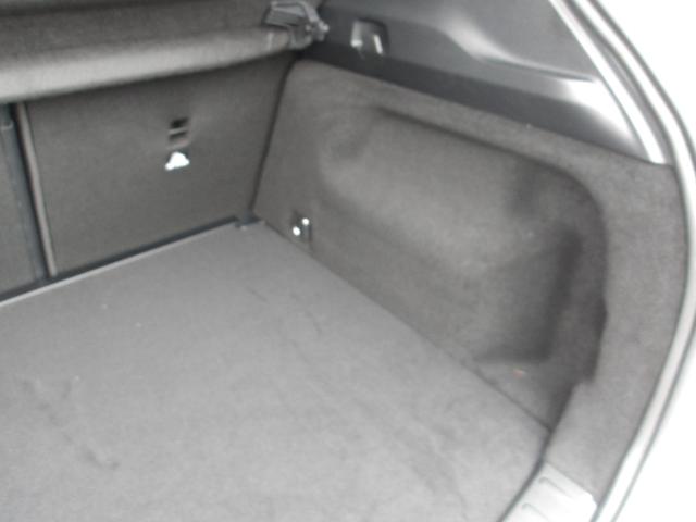 GLAクラス GLA35 4マチック 認定保証2年・禁煙車・パノラミックルーフ・アドバンスドパッケージ・AMGパフォーマンスパッケージ・デジタルホワイト・(2302)(57枚目)