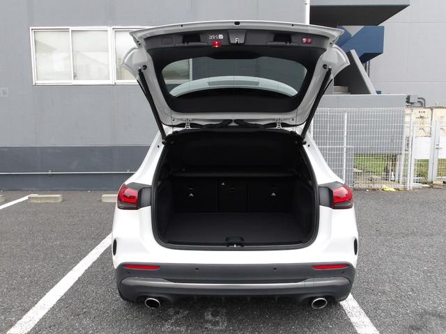 GLAクラス GLA35 4マチック 認定保証2年・禁煙車・パノラミックルーフ・アドバンスドパッケージ・AMGパフォーマンスパッケージ・デジタルホワイト・(2302)(59枚目)