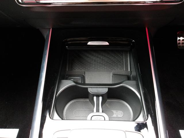 GLAクラス GLA35 4マチック 認定保証2年・禁煙車・パノラミックルーフ・アドバンスドパッケージ・AMGパフォーマンスパッケージ・デジタルホワイト・(2302)(65枚目)