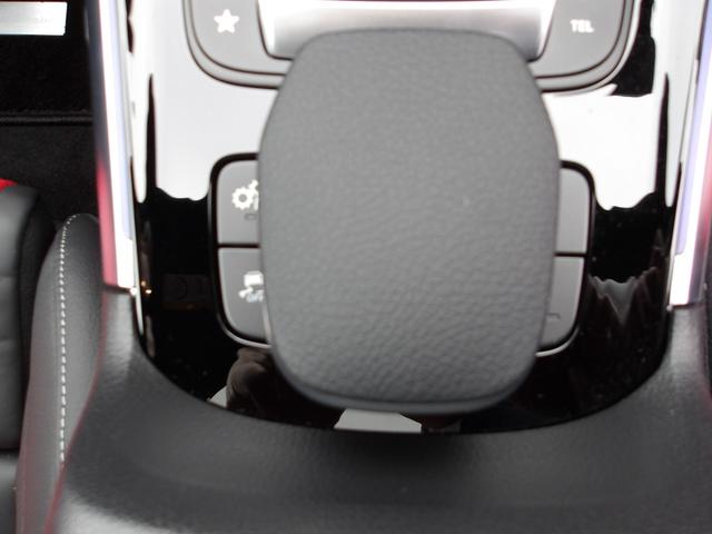 GLAクラス GLA35 4マチック 認定保証2年・禁煙車・パノラミックルーフ・アドバンスドパッケージ・AMGパフォーマンスパッケージ・デジタルホワイト・(2302)(67枚目)