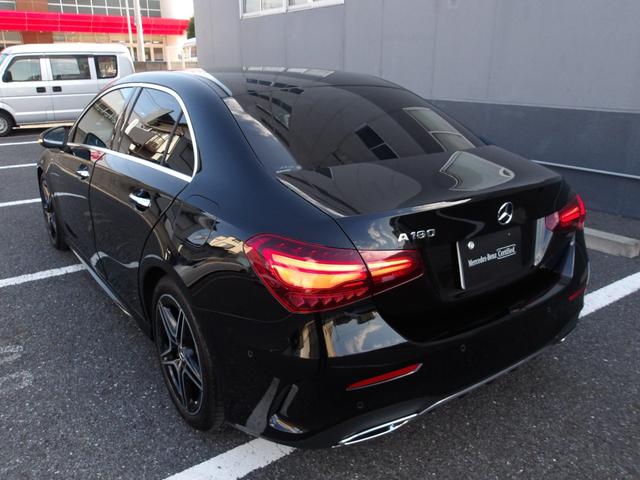 Aクラスセダン A180セダン AMGラインパッケージ 認定保証2年・禁煙車・コスモスブラック・フットトランクオープナー・アンビエントライト・AMGライン・純正ドライブレコーダー前後・(2502)(6枚目)