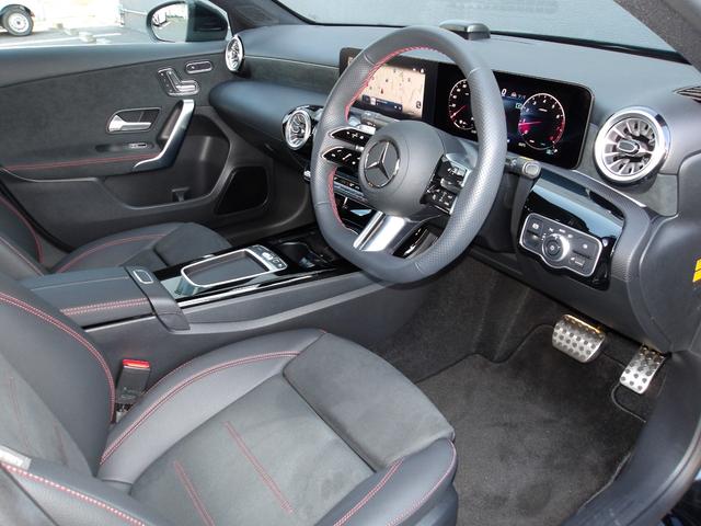 Aクラスセダン A180セダン AMGラインパッケージ 認定保証2年・禁煙車・コスモスブラック・フットトランクオープナー・アンビエントライト・AMGライン・純正ドライブレコーダー前後・(2502)(7枚目)