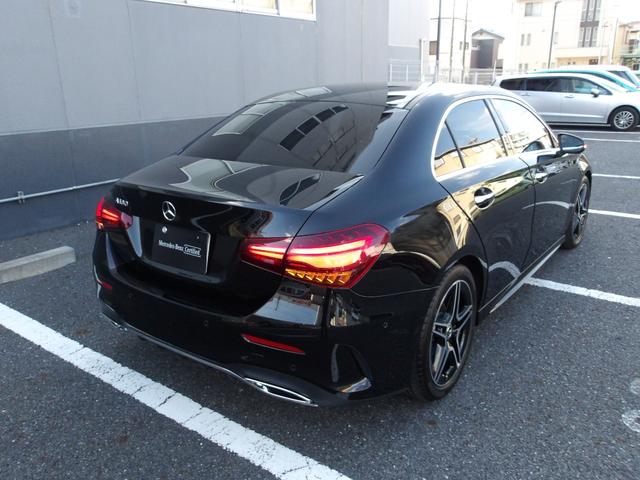 Aクラスセダン A180セダン AMGラインパッケージ 認定保証2年・禁煙車・コスモスブラック・フットトランクオープナー・アンビエントライト・AMGライン・純正ドライブレコーダー前後・(2502)(18枚目)