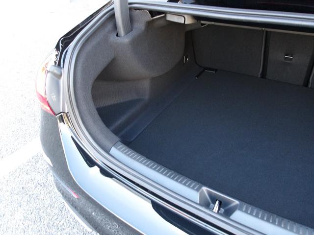 Aクラスセダン A180セダン AMGラインパッケージ 認定保証2年・禁煙車・コスモスブラック・フットトランクオープナー・アンビエントライト・AMGライン・純正ドライブレコーダー前後・(2502)(52枚目)