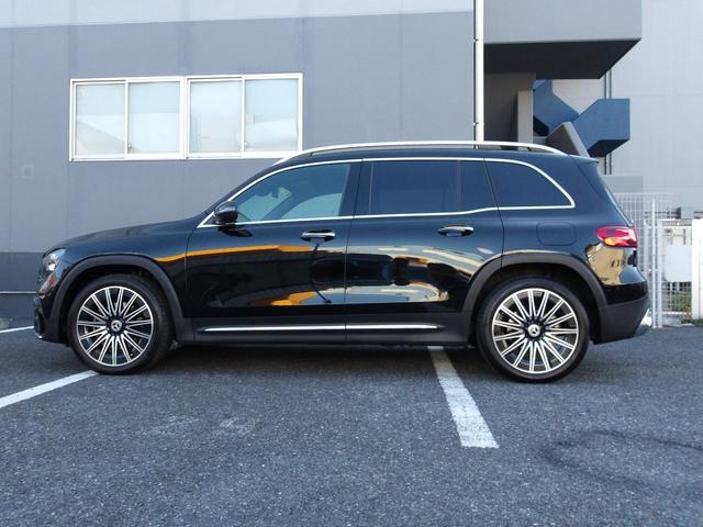 GLB GLB200d 4マチック AMGラインパッケージ 後期・認定保証2年・禁煙車・パノラミックルーフ・アンビエントライト・コスモスブラック・自動開閉テールゲート・純正ドライブレコーダー前後・(2401)(13枚目)