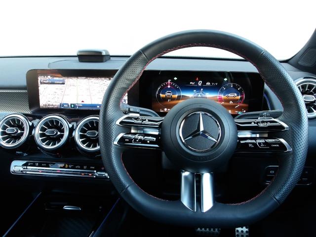 GLB GLB200d 4マチック AMGラインパッケージ 後期・認定保証2年・禁煙車・パノラミックルーフ・アンビエントライト・コスモスブラック・自動開閉テールゲート・純正ドライブレコーダー前後・(2401)(34枚目)