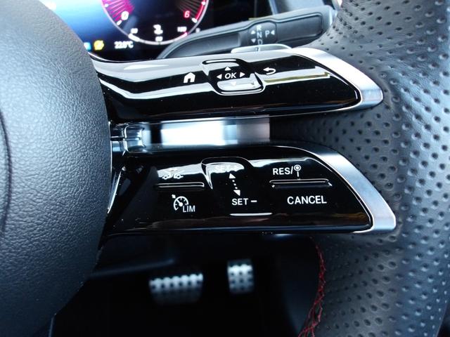 GLB GLB200d 4マチック AMGラインパッケージ 後期・認定保証2年・禁煙車・パノラミックルーフ・アンビエントライト・コスモスブラック・自動開閉テールゲート・純正ドライブレコーダー前後・(2401)(74枚目)