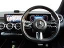 GLB200d 4マチック AMGラインパッケージ 認定保証2年・禁煙車・ワンオーナー・パノラミックルーフ・ポーラホワイト・フットトランクオープナー・アンビエントライト・360度カメラ・(2502)((35枚目)